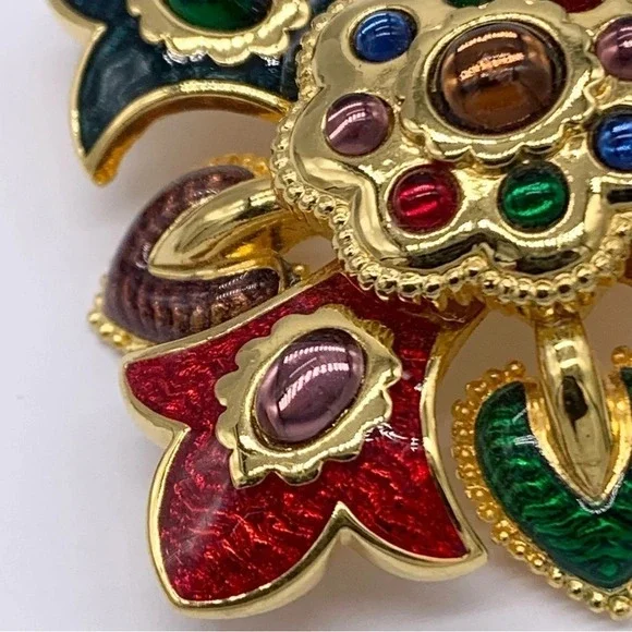 Joan Rivers Cabachon and Enamel Maltese Cross Brooch - Picture 4 of 7